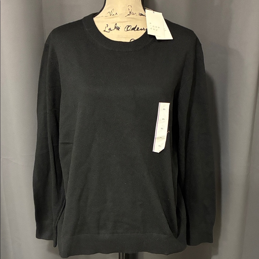 a new day Women's Black Crewneck Sweater